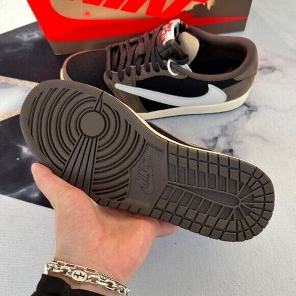 Travis Scott x Air Jordan AJ1 Low CQ4277-001